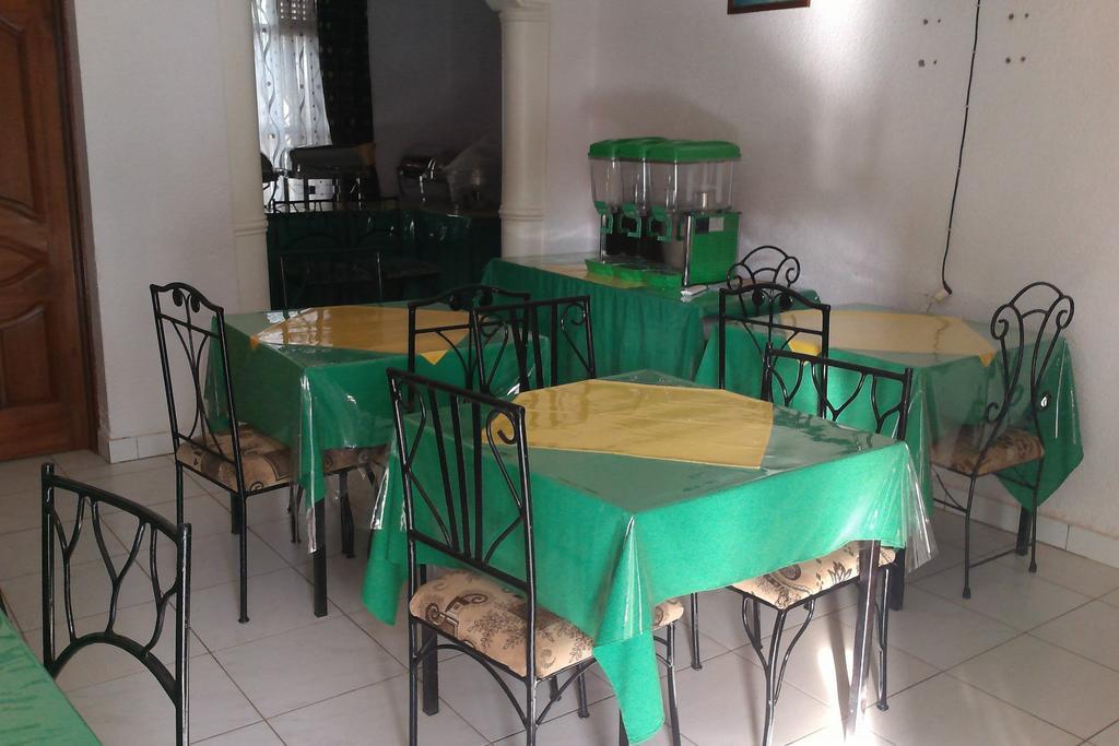 Radius Guest Flats Acomodação com café da manhã Kigali Quarto foto